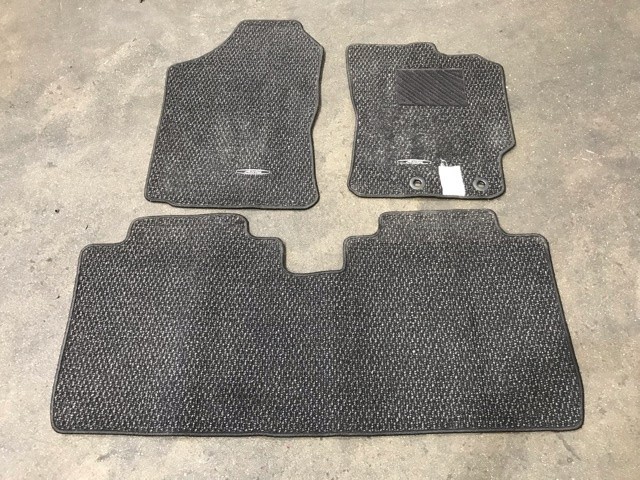 【中古】中古部品 カローラアクシオ NZE161 ﾌﾛｱﾏｯﾄ 【3330530100-000005421377450】