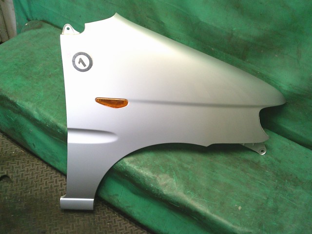 【中古】中古部品 ムーヴ L900S 右ﾌﾛﾝﾄﾌｪﾝﾀﾞｰ 【3330990500-250828000510600】
