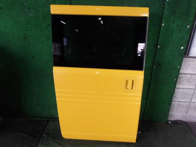 【中古】中古部品 Ｎ－ＶＡＮ JJ1 右ﾘｱﾄﾞｱ 【3340220100-000226054913300】