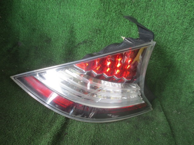 【中古】中古部品 ＣＲ－Ｚ ZF1 左ﾃｰﾙﾗﾝﾌﾟ 【3340240100-202500007115600】