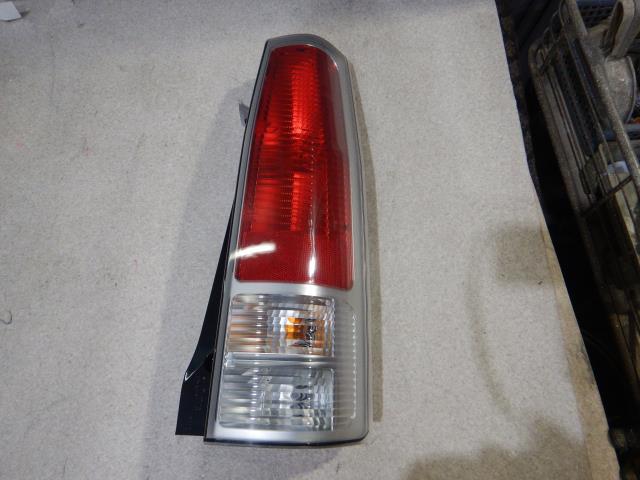 【中古】中古部品 ワゴンＲ MH21S 右ﾃｰﾙﾗﾝﾌﾟ 【3330810100-250829000515500】
