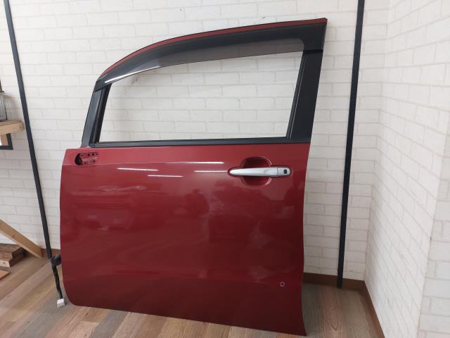 【中古】中古部品 ステラ LA160F 左フロントドア 【3330960100-000052565113200】