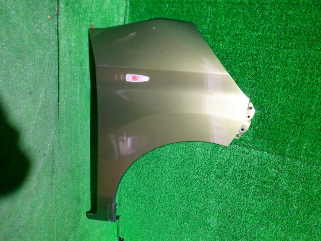 【中古】中古部品 デイズルークス B21A 右ﾌﾛﾝﾄﾌｪﾝﾀﾞｰ 【3340140100-000025216010600】