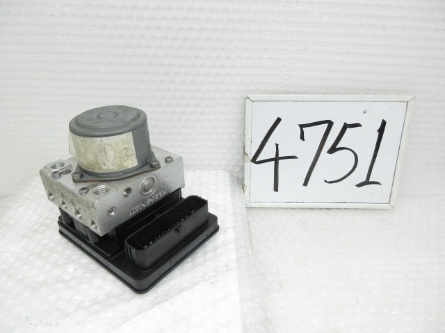 【中古】中古部品 ジープ レネゲード BU14 ABSｱｸﾁｭｴｰﾀｰ 【3500170000-250830501742500】