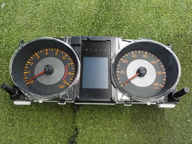 【中古】中古部品 ジムニー JB64W ｽﾋﾟｰﾄﾞﾒｰﾀｰ 【3260200000-250826000161400】