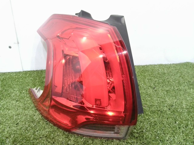 【中古】中古部品 プジョー 2008 A94HM01 左ﾃｰﾙﾗﾝﾌﾟ 【3310090100-202507079315600】
