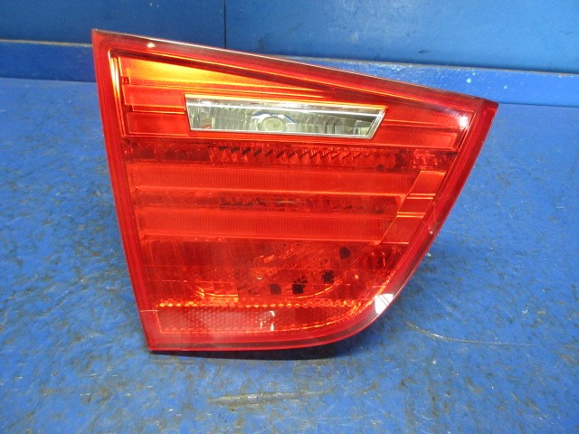【中古】中古部品 BMW 3シリーズ US20 左ﾌｨﾆｯｼｬｰﾊﾟﾈﾙ 【3310270100-000014962615220】