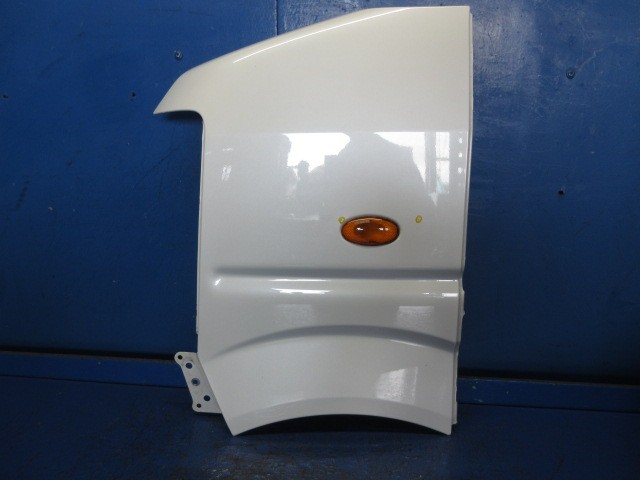 【中古】中古部品 エブリィ DA64W 左ﾌﾛﾝﾄﾌｪﾝﾀﾞｰ 【3310270100-000014955210700】