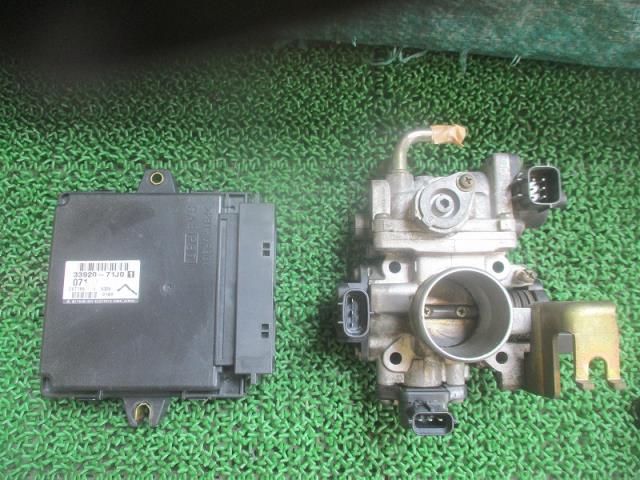 【中古】中古部品 エブリィ DA62V ｴﾝｼﾞﾝｺﾝﾋﾟｭｰﾀｰ 【3500080000-250605001363100】