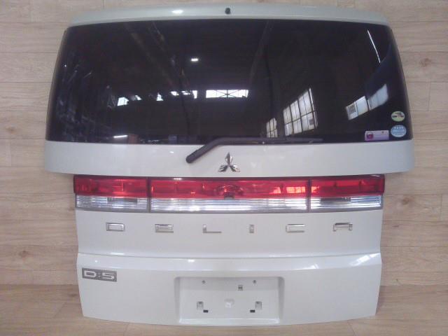 【中古】中古部品 デリカD5 CV5W バックドア 【3310390100-250827000615800】|e-cleマート