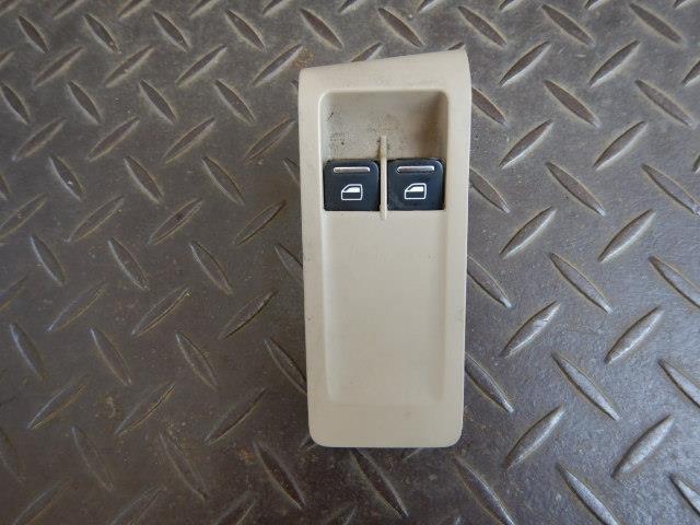 【中古】中古部品 VW ザ・ビートル 16CBZ ﾊﾟﾜｰｳｲﾝﾄﾞｳｽｲｯﾁ 【3330920100-000243026161900】