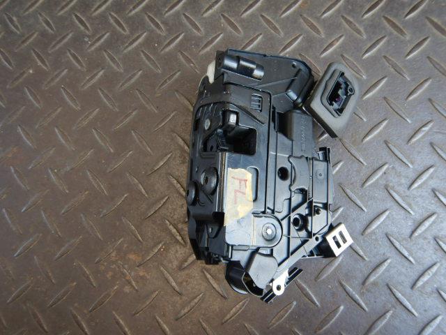 【中古】中古部品 VW ザ・ビートル 16CBZ 左ﾌﾛﾝﾄﾄﾞｱﾛｯｸｿﾚﾉｲﾄﾞ 【3330920100-000243026164560】