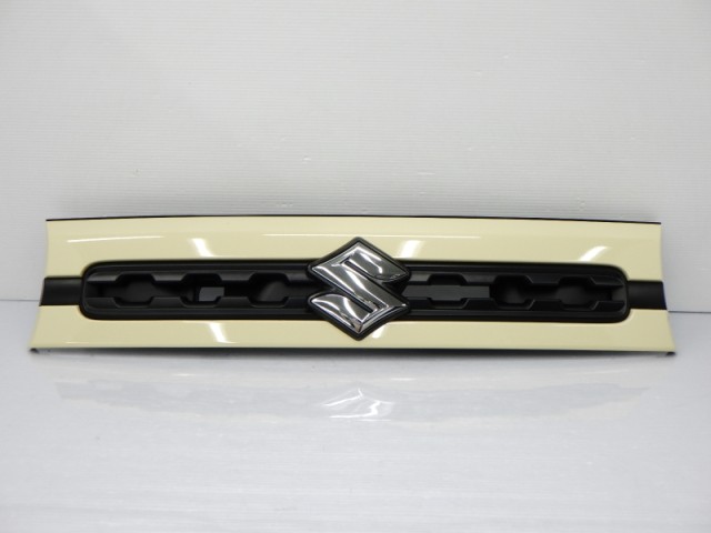 【中古】中古部品 スペーシア MK53S ラジエータグリル 【3380010000-250902502610400】