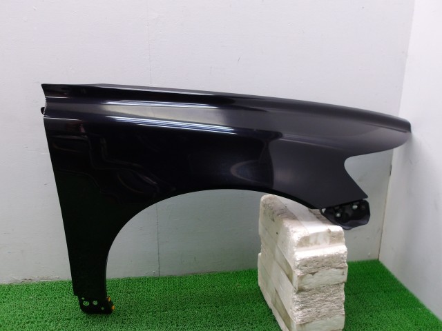 【中古】中古部品 ボルボ 50シリーズ MB4204S 右ﾌﾛﾝﾄﾌｪﾝﾀﾞｰ 【3310250100-000253033910600】