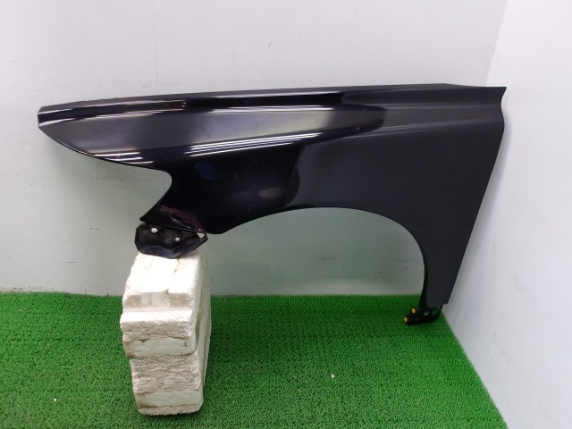 【中古】中古部品 ボルボ 50シリーズ MB4204S 左ﾌﾛﾝﾄﾌｪﾝﾀﾞｰ 【3310250100-000253033910700】
