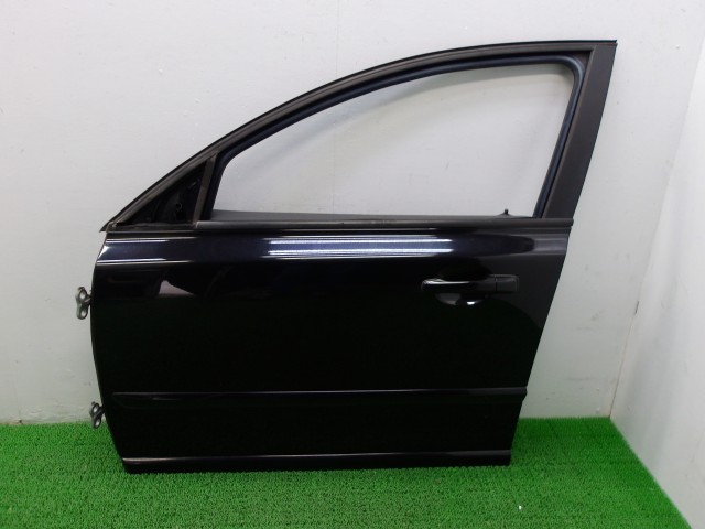 【中古】中古部品 ボルボ 50シリーズ MB4204S 左ﾌﾛﾝﾄﾄﾞｱ 【3310250100-000253033913200】 28,116円