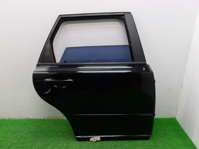 【中古】中古部品 ボルボ 50シリーズ MB4204S 右ﾘｱﾄﾞｱ 【3310250100-000253033913300】 28,507円
