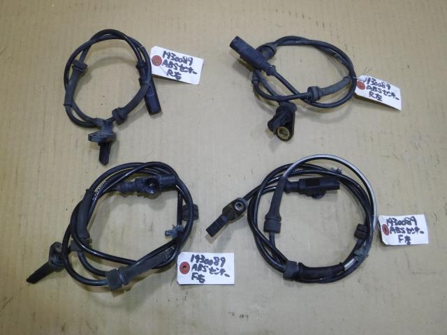 【中古】中古部品 ノート E11 ABSｾﾝｻｰ 【3310250100-001510942563450】