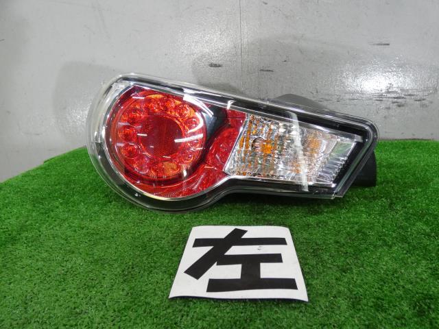 【中古】中古部品 ＢＲＺ ZC6 左ﾃｰﾙﾗﾝﾌﾟ 【3260250000-000025123915600】