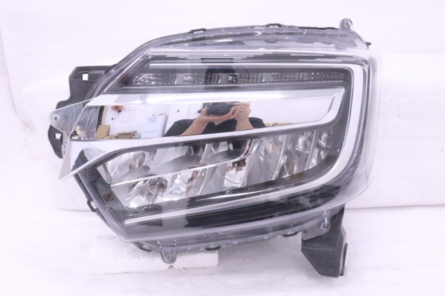 【中古】中古部品 Ｎ－ＢＯＸ JF3 左ﾍｯﾄﾞﾗﾝﾌﾟ 【3260520000-250908501510900】