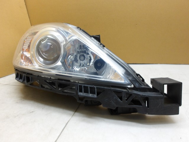 【中古】中古部品 プレマシー CREW 右ﾍｯﾄﾞﾗﾝﾌﾟ 【3310250100-000253029210800】