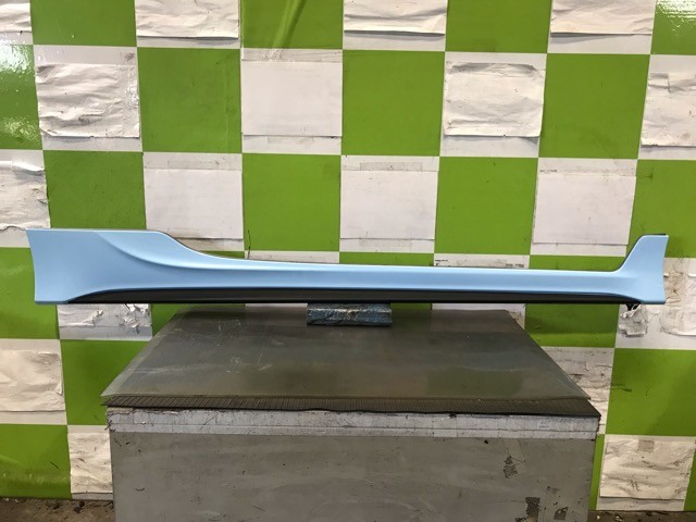 【中古】中古部品 ８６ ZN6 右ｻｲﾄﾞｽﾃｯﾌﾟ 【3330530100-000005423413700】