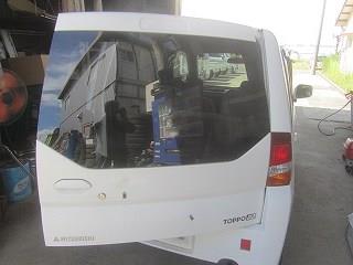 【中古】中古部品 トッポBJ H42A ﾊﾞｯｸﾄﾞｱ 【3310030100-250909000115800】
