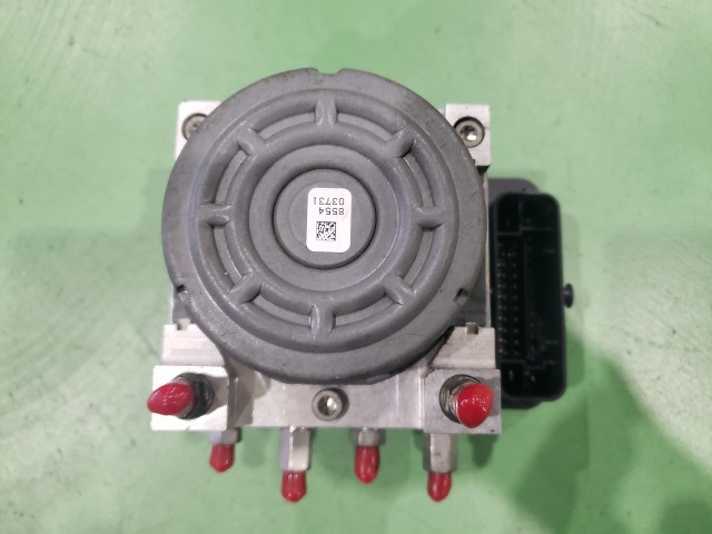 【中古】中古部品 ＣＸ－５ KEEFW ABSｱｸﾁｭｴｰﾀｰ 【3310590000-202509028242500】