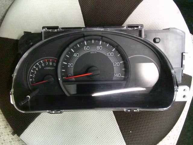 【中古】中古部品 エブリィ DA17V ｽﾋﾟｰﾄﾞﾒｰﾀｰ 【3330220100-250909000161400】