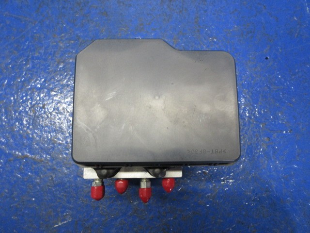【中古】中古部品 タイタン LJR88A ABSｱｸﾁｭｴｰﾀｰ 【3310270100-000014971742500】