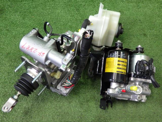 【中古】中古部品 レクサス HS ANF10 ABSｱｸﾁｭｴｰﾀｰ 【3330200100-242887000042500】