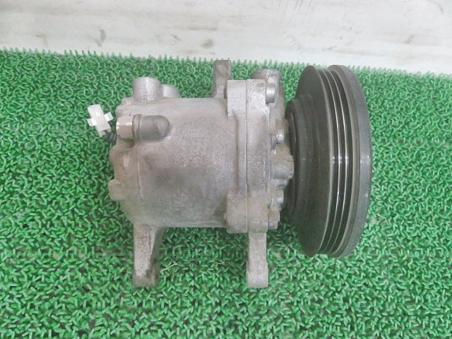 【中古】中古部品 サンバー S331B A/Cコンプレッサー 【3330380100-000037027660700】