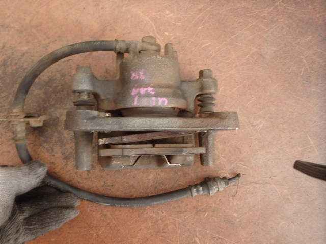 【中古】中古部品 ミニキャブ U62T 右ﾌﾛﾝﾄｷｬﾘﾊﾟｰ 【3331010800-000023535344330】