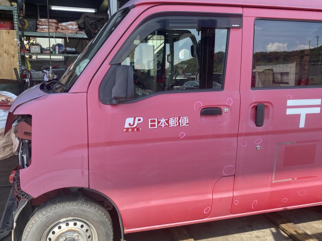 【中古】中古部品 エブリィ DA17V 左ﾌﾛﾝﾄﾄﾞｱ 【3330660100-000025327813200】