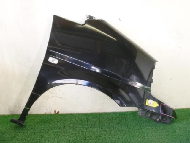 【中古】中古部品 セレナ PC24 右ﾌﾛﾝﾄﾌｪﾝﾀﾞｰ 【3310250100-001050412310600】