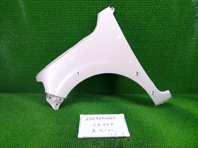【中古】中古部品 ミラココア L675S 左ﾌﾛﾝﾄﾌｪﾝﾀﾞｰ 【3330991000-250909000510700】