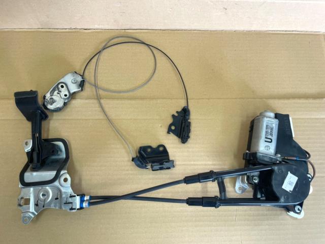 【中古】中古部品 スペイド NSP141 左パワースライドドアモーター 【3330650100-000253012864660】