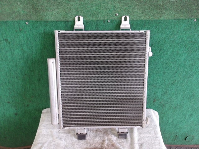 【中古】中古部品 キャスト LA250S ｺﾝﾃﾞﾝｻｰ 【3310420000-000002375560600】