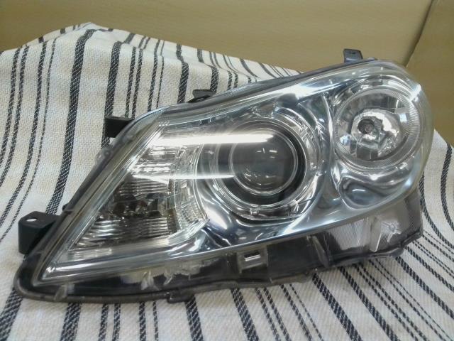 【中古】中古部品 ＳＡＩ AZK10 左ﾍｯﾄﾞﾗﾝﾌﾟ 【3310540000-000025277710900】