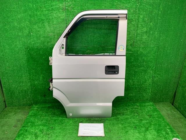 【中古】中古部品 エブリィ DA64V 左ﾌﾛﾝﾄﾄﾞｱ 【3330991000-250909000313200】