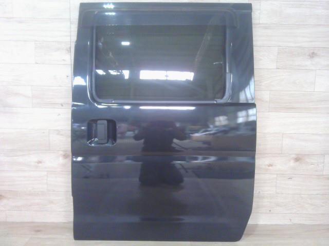 【中古】中古部品 ハイゼット S331W 左リアドア 【3310390100-250911001413400】