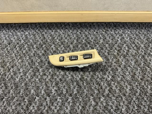 【中古】中古部品 サンバー TW2 ﾊﾟﾜｰｳｲﾝﾄﾞｳｽｲｯﾁ 【3330440100-250918000161900】