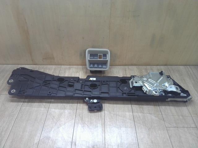 【中古】中古部品 エブリィ DA17W 左ﾊﾟﾜｰｽﾗｲﾄﾞﾄﾞｱﾓｰﾀｰ 【3310390100-250908000764660】｜e-cleマート