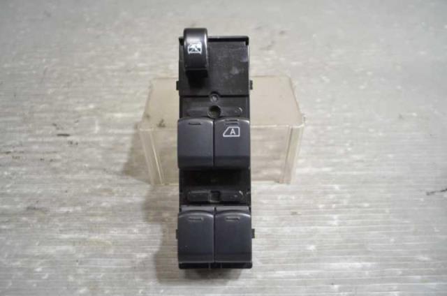 【中古】中古部品 デイズルークス B21A ﾊﾟﾜｰｳｲﾝﾄﾞｳｽｲｯﾁ 【3310580000-250917001061900】
