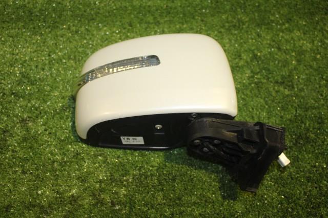 【中古】中古部品 ワゴンＲ MH23S 右ｻｲﾄﾞﾐﾗｰ 【3330950100-000042570113500】