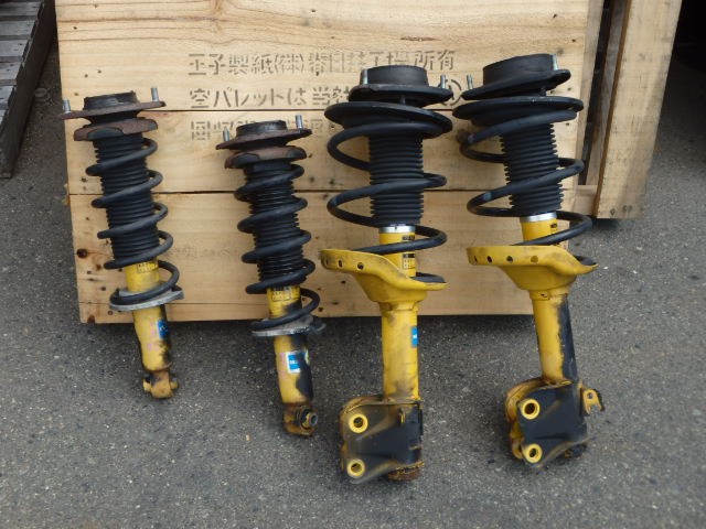 【中古】中古部品 レガシィ BR9 ｽﾄﾗｯﾄ･ｱﾌﾞｿｰﾊﾞｰｾｯﾄ(1台分) 【3331010800-000023574051500】
