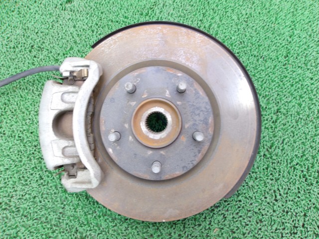 【中古】中古部品 ジューク YF15 左ﾌﾛﾝﾄﾅｯｸﾙﾊﾌﾞ 【3310250100-000253030144340】