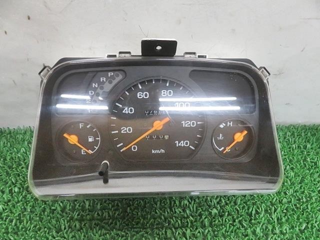 【中古】中古部品 サンバー TT2 ｽﾋﾟｰﾄﾞﾒｰﾀｰ 【3330380100-000032045661400】