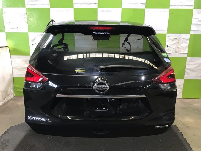 【中古】中古部品 エクストレイル HT32 ﾊﾞｯｸﾄﾞｱ 【3330530100-000005436015800】