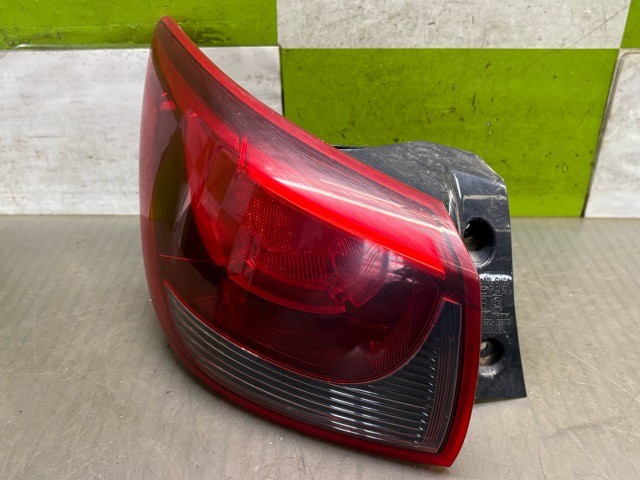 【中古】中古部品 デミオ DJ3FS 左ﾃｰﾙﾗﾝﾌﾟ 【3330530100-000005441415600】